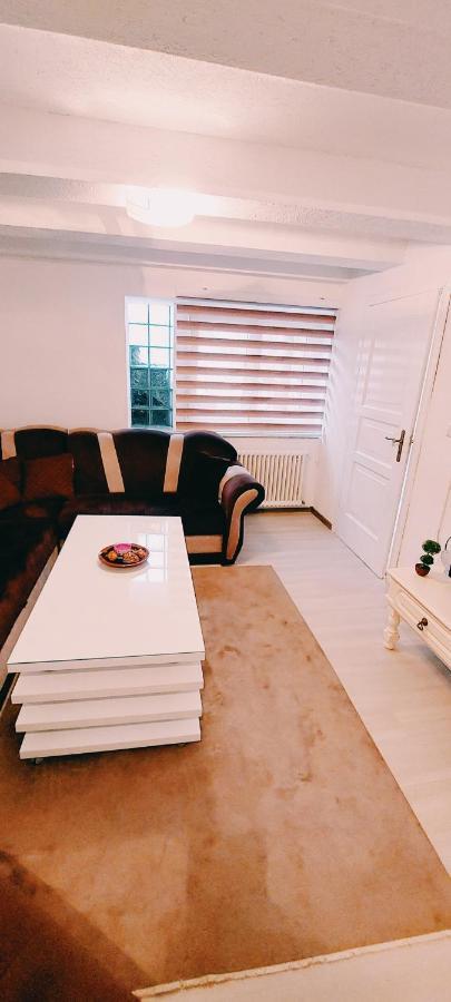 Ema Apartment SJJ Exteriör bild